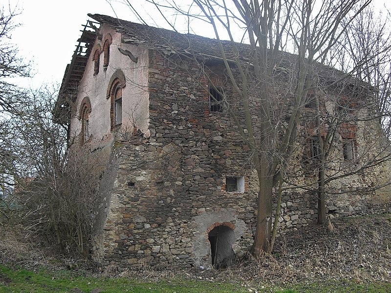 Beztahov (tvrz) - ventip.cz