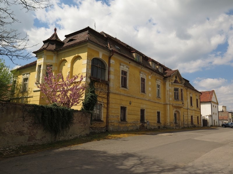 Brňany (zámek) - ventip.cz