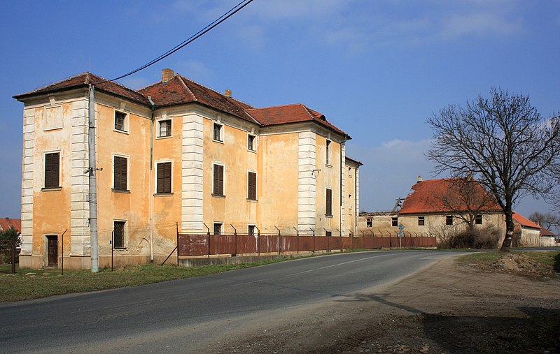 Chlumín (zámek) - ventip.cz