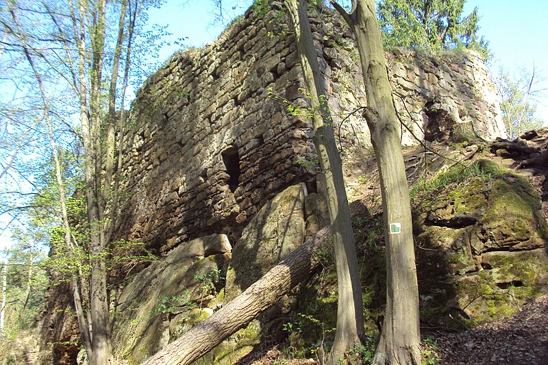 Chudý hrádek (hrad) - ventip.cz