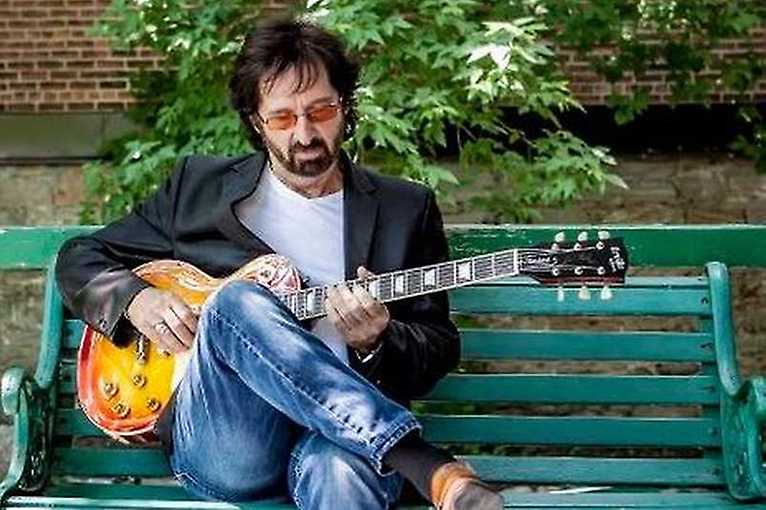 Eric Clapton Tribute: Cliff Stevens - ventip.cz