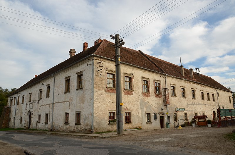 Hrubšice (zámek) - ventip.cz