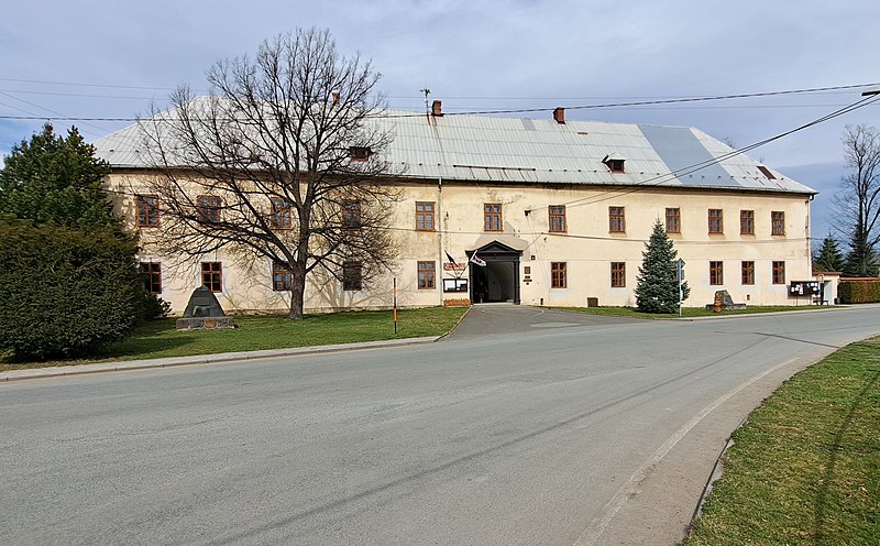 Jezdkovice (zámek) - ventip.cz