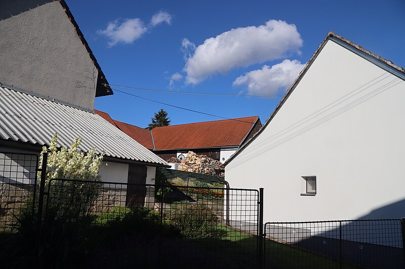 Jinošov (tvrz) - ventip.cz