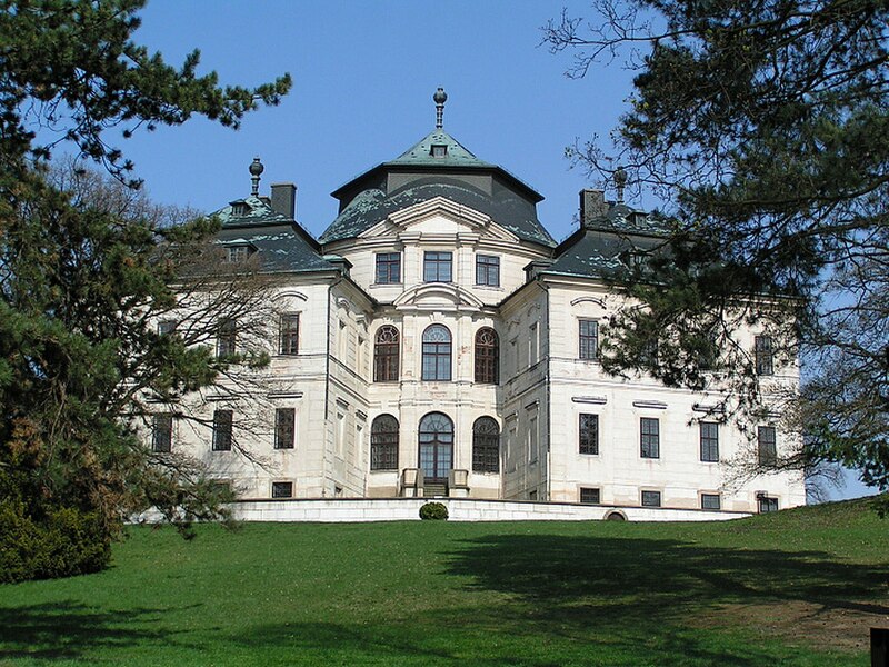 Karlova Koruna (zámek) - ventip.cz