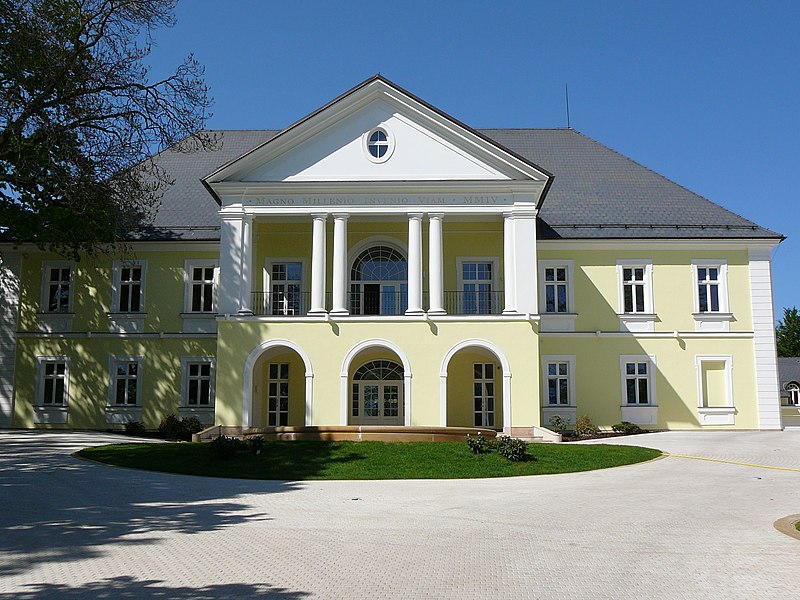 Klecany (zámek) - ventip.cz