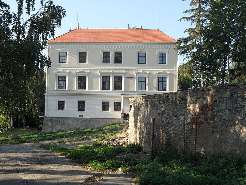Kluky (zámek) - ventip.cz