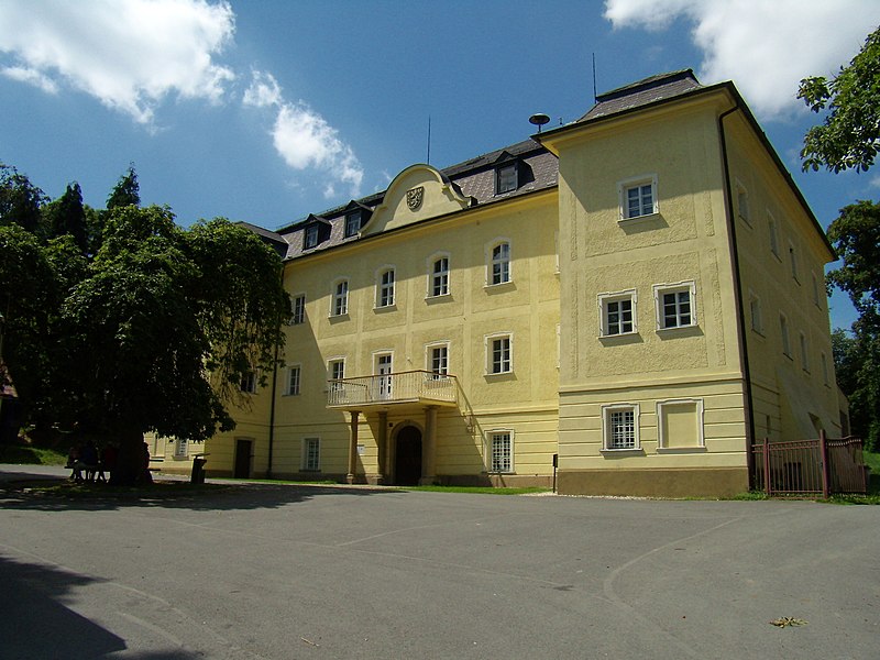 Lesná (zámek) - ventip.cz