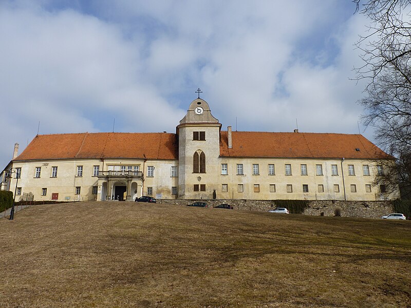 Lomnice (zámek) - ventip.cz