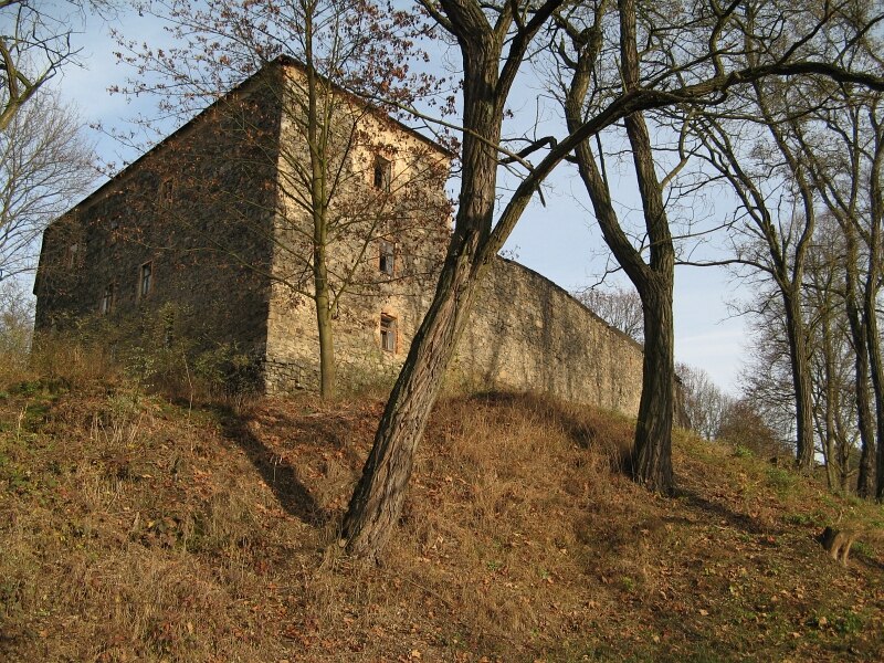 Mrač (tvrz) - ventip.cz