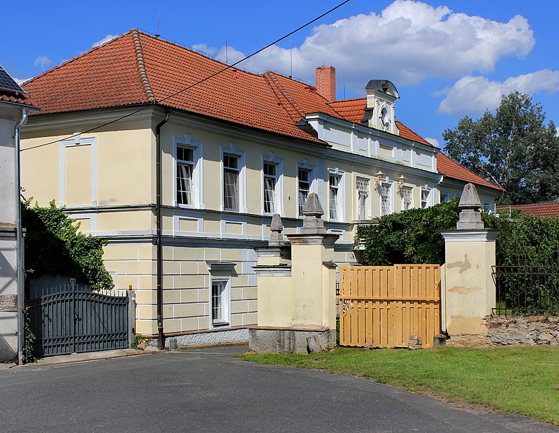 Nahošice (zámek) - ventip.cz