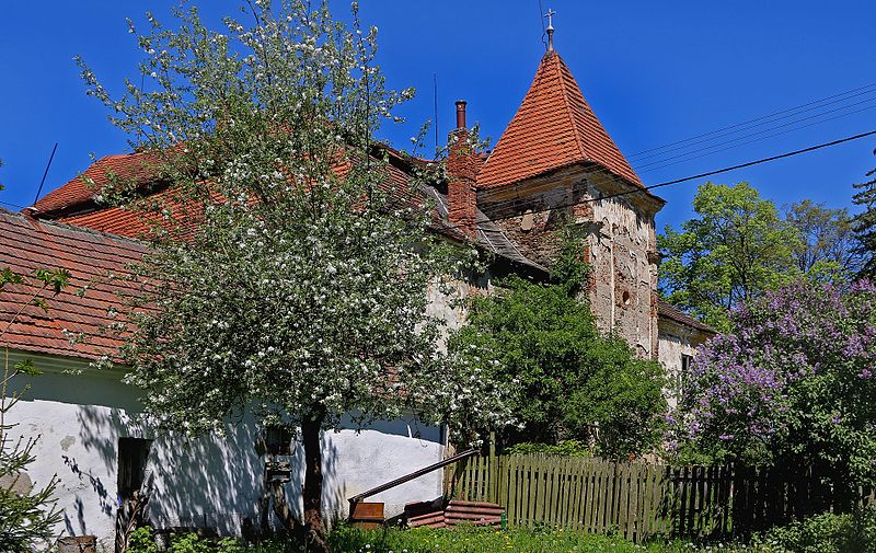 Petrovice (zámek) - ventip.cz