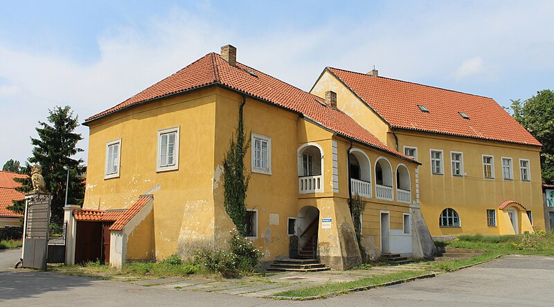 Práče (zámek) - ventip.cz