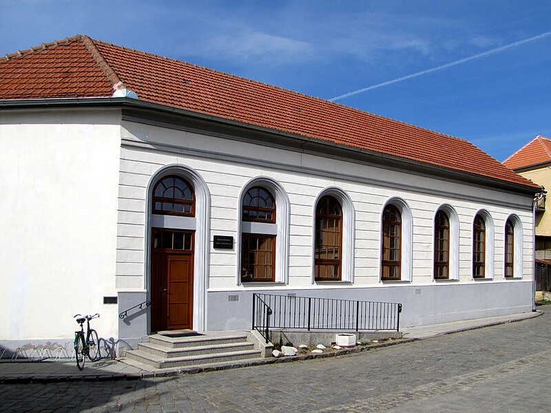 Synagoga ve Veselí nad Moravou - ventip.cz
