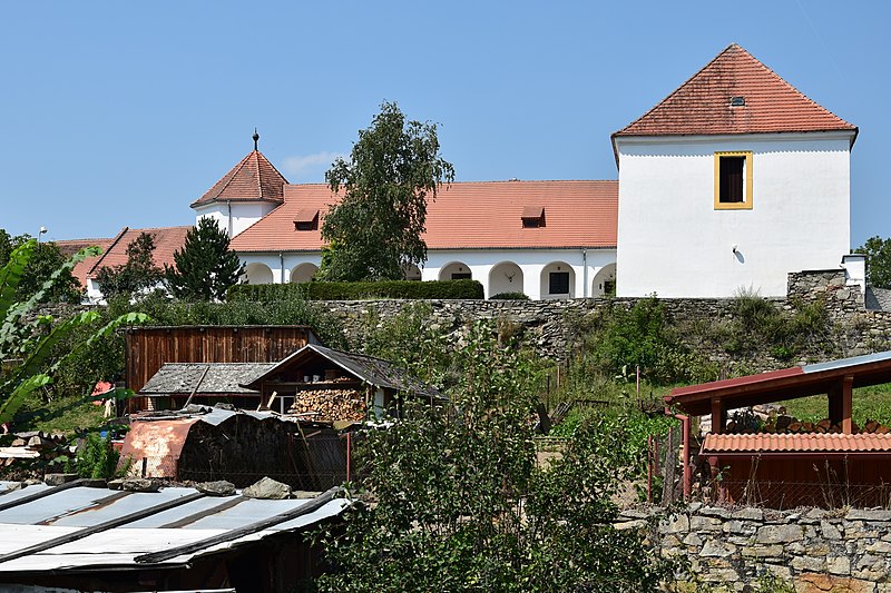 Ujčín (zámek) - ventip.cz