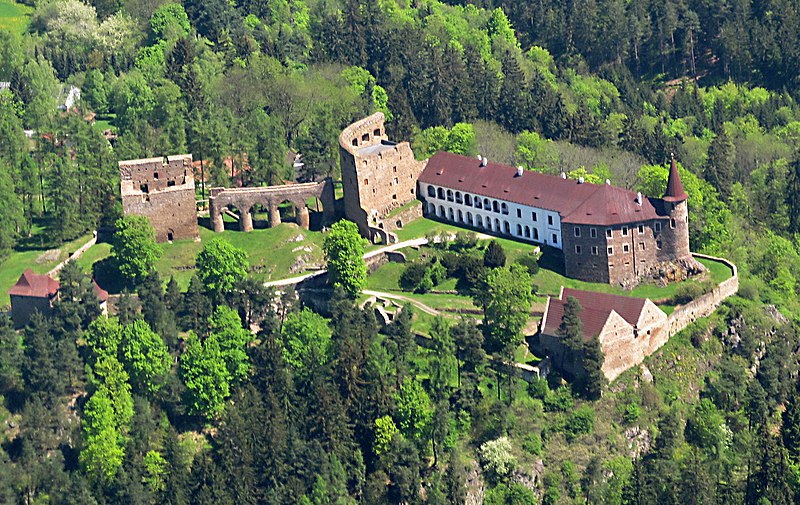 Velhartice (hrad) - ventip.cz